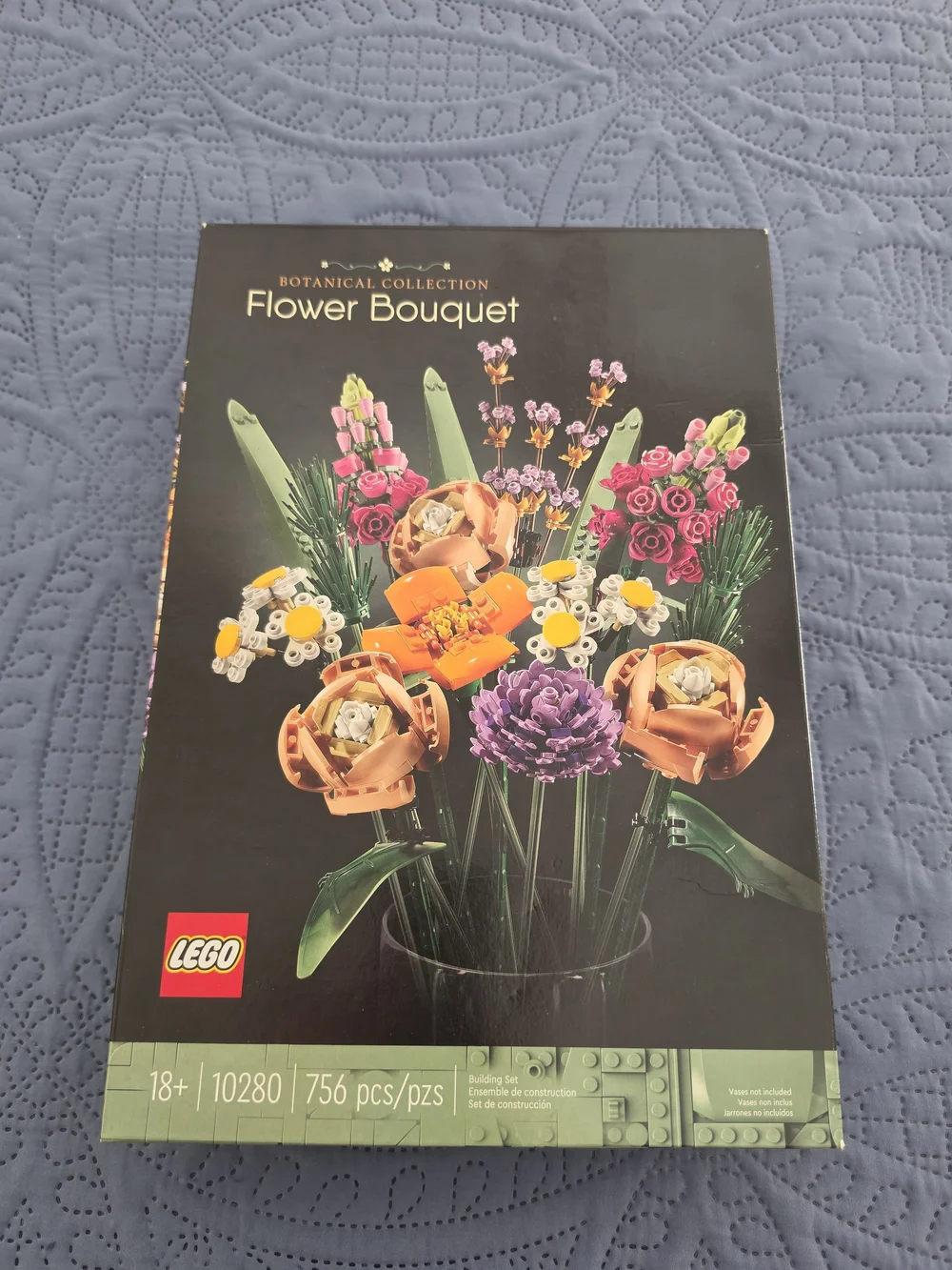 NEVER OPENED - LEGO Flower Bouquet